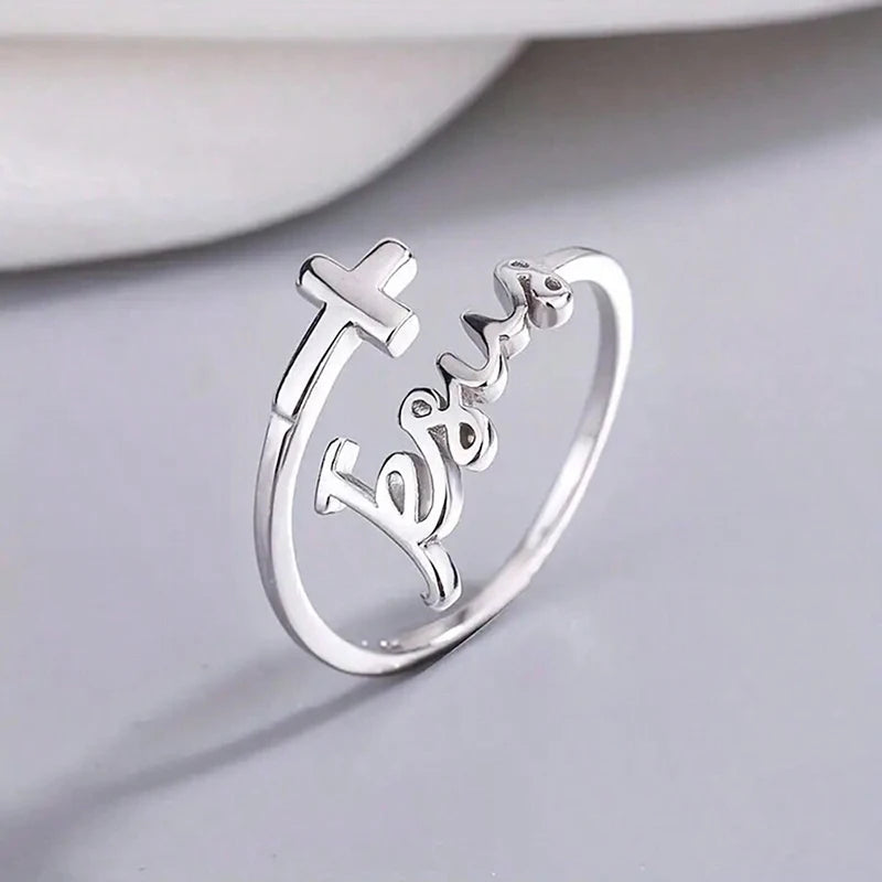 Bague réglable en argent plaqué avec croix